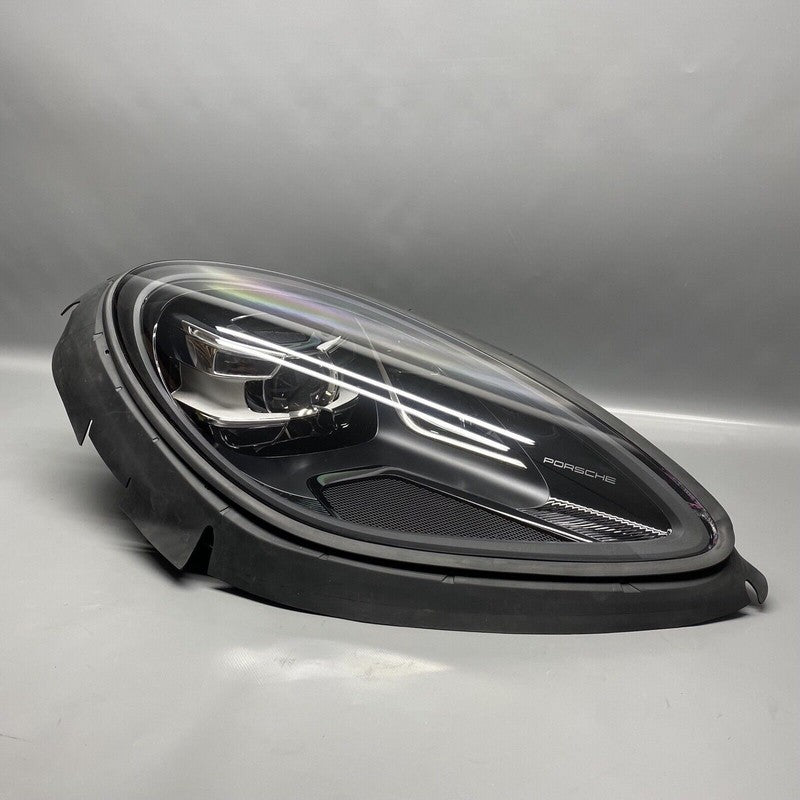 95B941010BD PORSCHE MACAN HEADLIGHT RIGHT SIDE 95B941010BD 2019 2020 2021 FULL LED DMG OEM