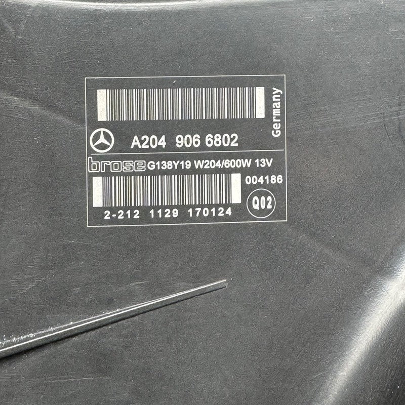 A2045003703 MERCEDES BENZ E350 E550 COOLANT RADIATOR 2010 2011 2012 2013 2014 2015 OEM