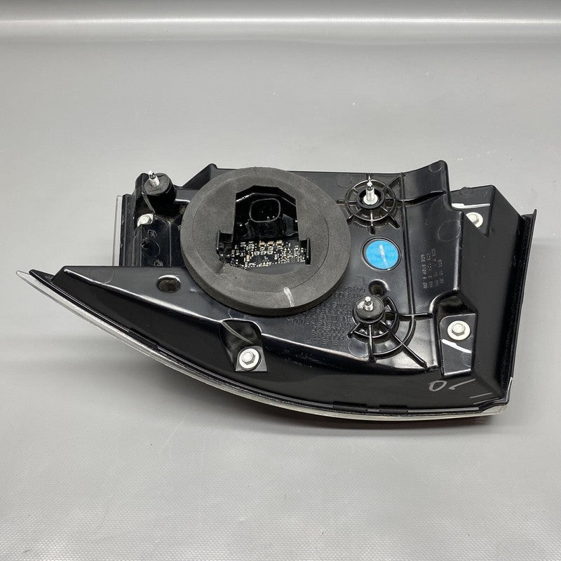 6005918-00-F TESLA MODEL S TAIL LIGHT LEFT DRIVER 6005918-00-F 2016 2017 2018 2019 2020 2021