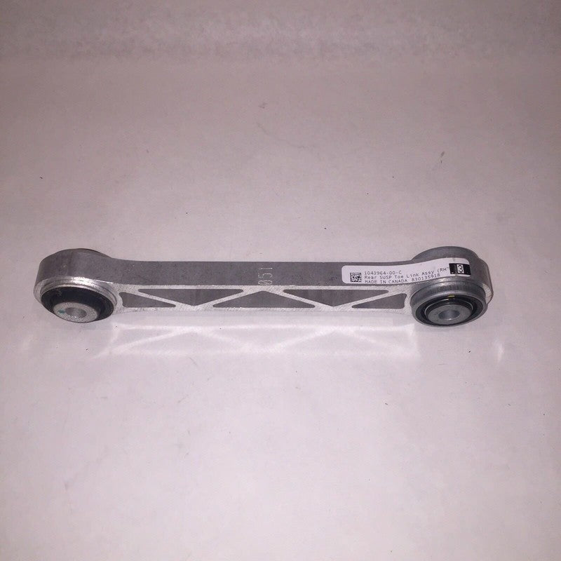 1043964-00-C TESLA MODEL S RIGHT REAR SUSPENSION TOE LINK 2012 2103 2014 2015  OEM