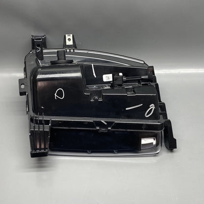 1034327-00-C TESLA MODEL X FOG LIGHT RIGHT PASSENGER 2016 2017 2018 2019 2020 1034327-00-C