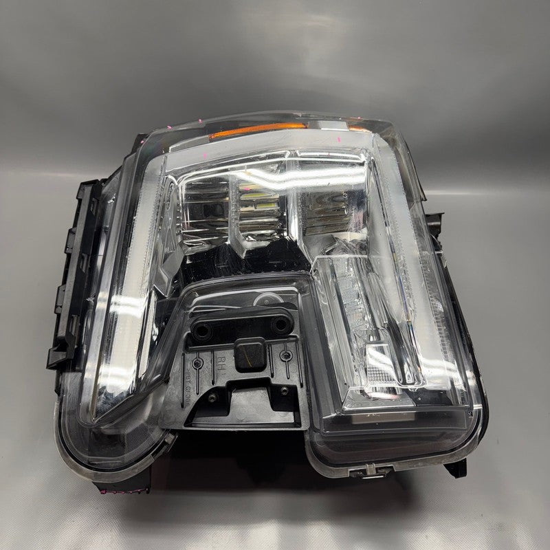 GMC SIERRA 1500 HEADLIGHT RIGHT PASSENGER 2019 2020 2021 FULL LED OEM 