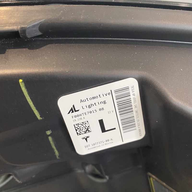 1077371-00-K TESLA MODEL 3 HEADLIGHT LEFT DRIVER LED 1077371-00-K 2017 2018 2019 2020 OEM
