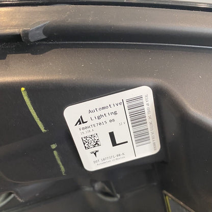 1077371-00-K TESLA MODEL 3 HEADLIGHT LEFT DRIVER LED 1077371-00-K 2017 2018 2019 2020 OEM