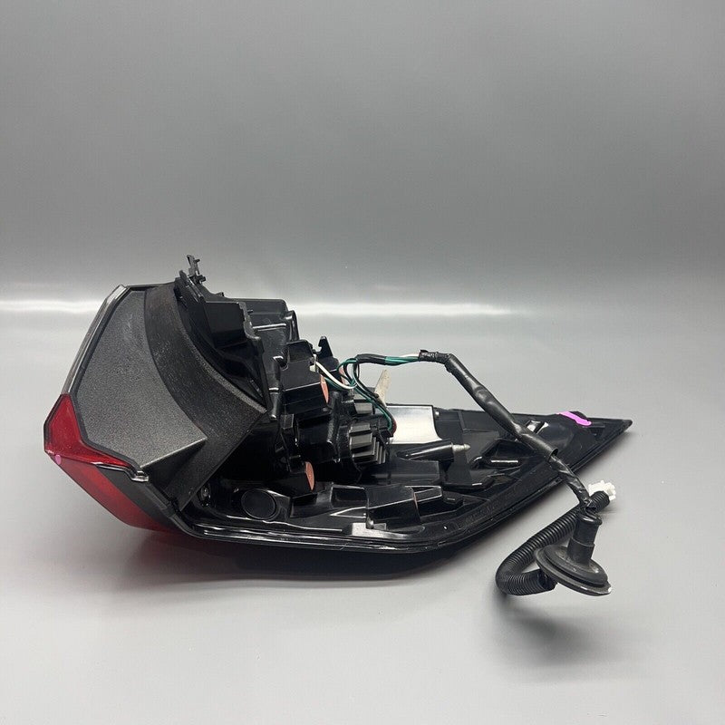 TOYOTA RAV 4 TAIL LIGHT RIGHT PASSENGER LED 2019 20 21 22 2023 OEM 815