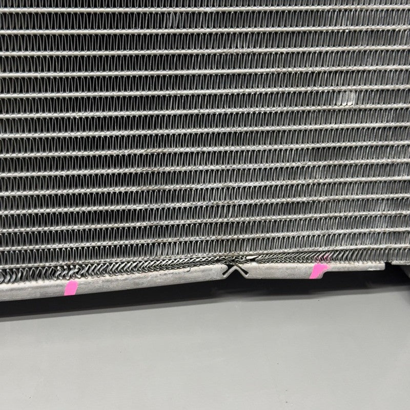 8642743 BMW X3 X4 RADIATOR 2020 2021 2022 2023 2024 OEM 8642743
