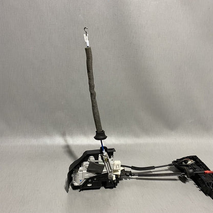 4H0839885 AUDI A8 DOOR HANDLE WITH LOCK LATCH 2011 2012 2013 2014 2015 2016 2017 OEM