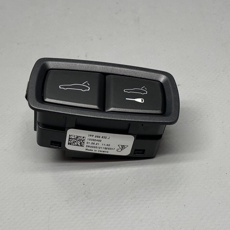 7PP959832J PORSCHE CAYENNE LIFTGATE RELEASE SWITCH 2012 2013 2014 OEM 7PP959832J