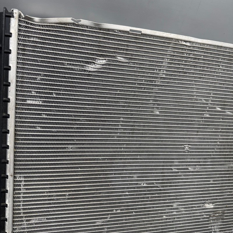 TESLA MODEL 3 Y RADIATOR  2017-2019 2020 2021 2022 2023 2024 OEM 14941
