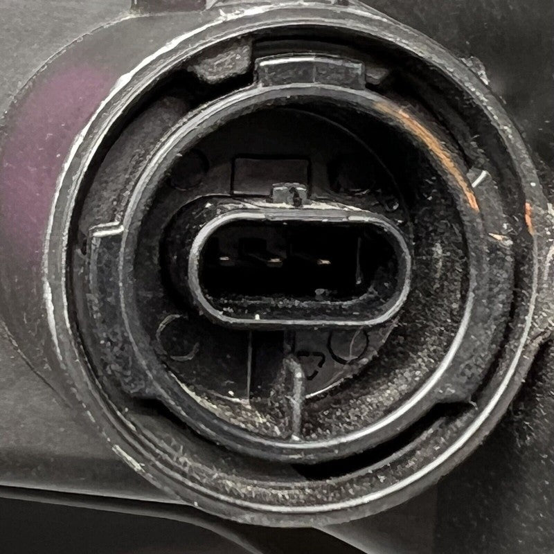 1507931-00-D TESLA MODEL Y FOG LIGHT RIGHT PASSENGER 3 PIN 2020 21 22 2023 OEM 1507931-00-D