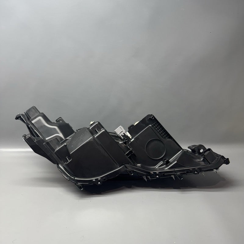 TOYOTA CAMRY HEADLIGHT RIGHT PASSENGER THREE STRIP DRL LED 2018 2019 2020 OEM