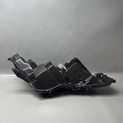 TOYOTA CAMRY HEADLIGHT RIGHT PASSENGER THREE STRIP DRL LED 2018 2019 2020 OEM