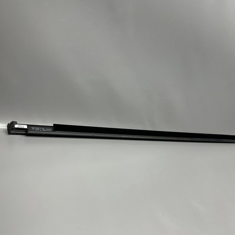 9Y0837475J PORSCHE CAYENNE DOOR WINDOW MOLDING LEFT FRONT 2019 2020 2021 2022 9Y0837475J