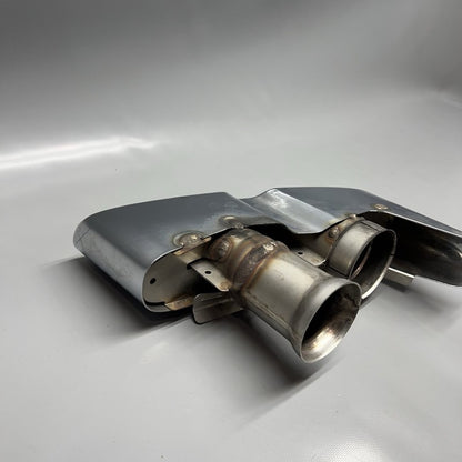 36A253682A BENTLEY BENTAYGA EXHAUST TIP MUFFLER RIGHT 2016 20107 2018 2019 2020 36A253682A