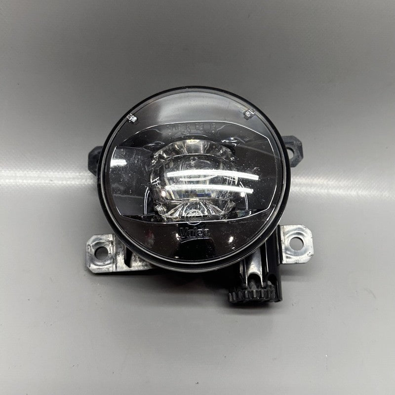 670033497 MASERATI LEVANTE FOG LIGHT LEFT RIGHT 2017 2018 2019 2020 OEM 670033497