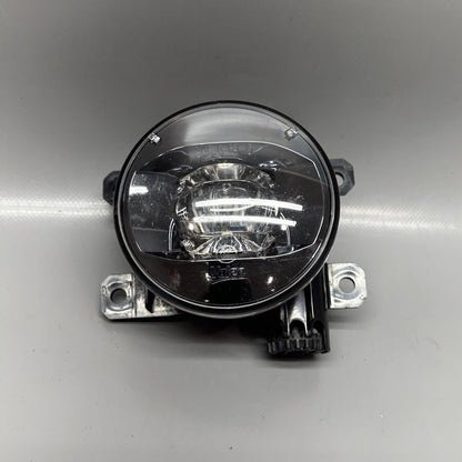 670033497 MASERATI LEVANTE FOG LIGHT LEFT RIGHT 2017 2018 2019 2020 OEM 670033497