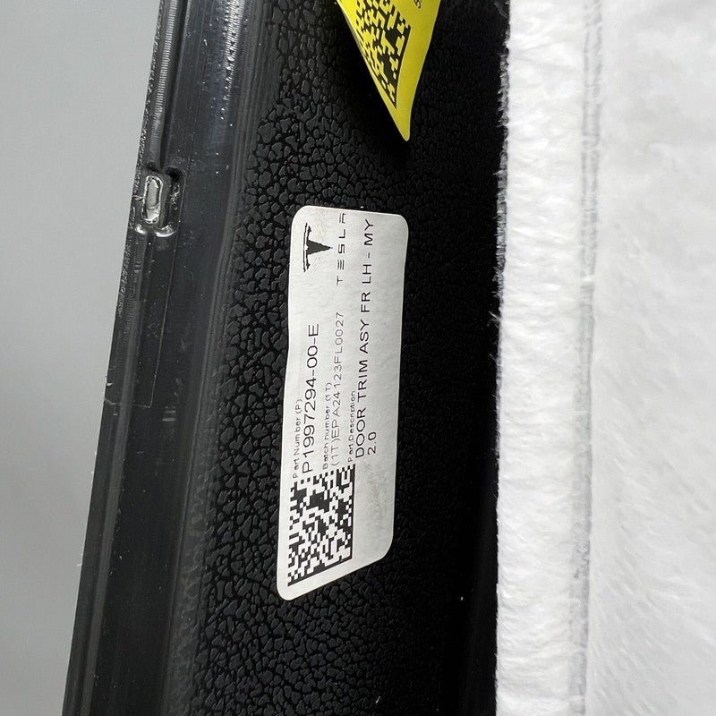 1997294-00-E TELSA MODEL Y  DOOR TRIM PANEL LEFT FRONT 2020 2021 2022 2023 OEM 1997294-00-E
