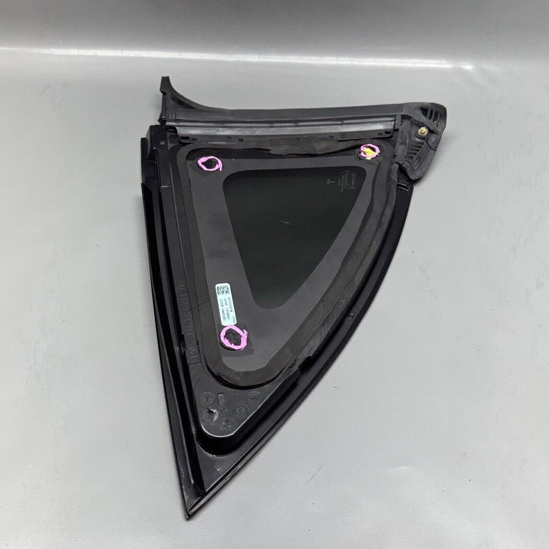 1673553-00-B TESLA MODEL Y QUARTER GLASS LEFT DRIVER 2020 2021 2022 2023 OEM 1673553-00-B