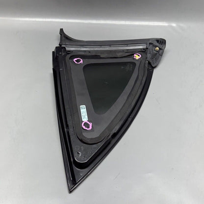 1673553-00-B TESLA MODEL Y QUARTER GLASS LEFT DRIVER 2020 2021 2022 2023 OEM 1673553-00-B