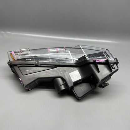 1077392-00-F TESLA MODEL 3 FOG LIGHT RIGHT PASSENGER 2017 2018 2019 2020 2021 2022 OEM 3 PIN