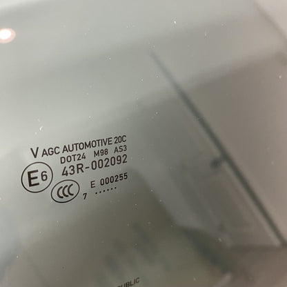 43R-002092 PORSCHE MACAN S DOOR WINDOW GLASS RIGHT REAR 2019 2020 2021 2022 43R-002092