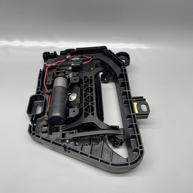 1046122-00-G TESLA MODEL S DOOR HANDLE RIGHT FRONT 2017 2018 2019 GEN2 OEM 1046122-00-G