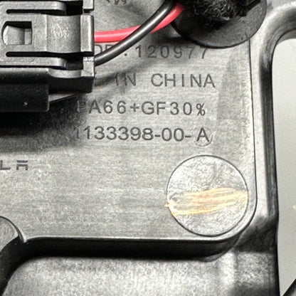 1133398-00-A TESLA MODEL S DOOR HANDLE RIGHT REAR 2016 2017 2018 2019 2020 OEM 1133398-00-A