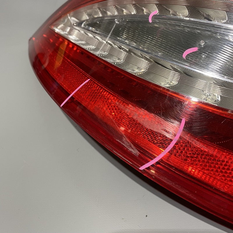A2189060458 MERCEDES BENZ CLS550 TAIL LIGHT CLS63 RIGHT PASSENGER LED OEM 2012 2013 2014 
