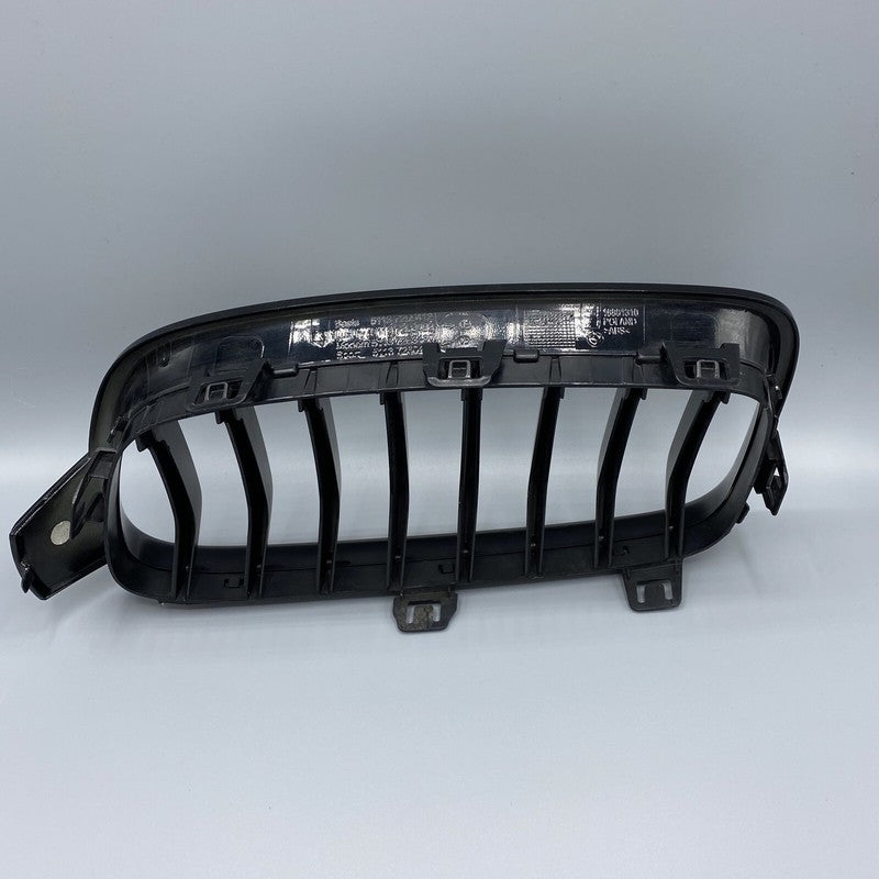 51137260490 BMW 335 GRILLE RIGHT SIDE F30 SEDAN SPORT 51137260490 OEM 2012 2013 2014 2015