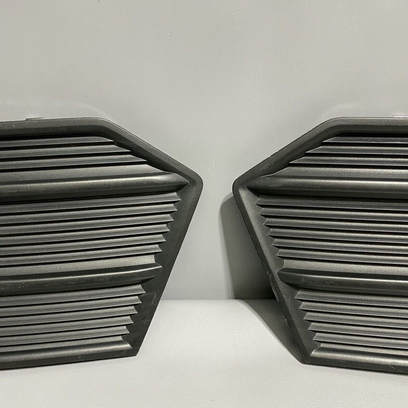 8U0807681Q AUDI Q3 FRONT BUMPER GRILLE LEFT AND RIGHT SIDE 8U0807681Q 2016 2017 OEM