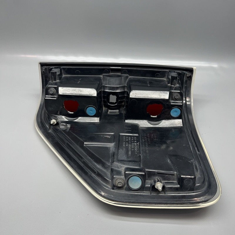 FORD F150 TAIL LIGHT LEFT DRIVER 2009 2010 2011 2012 2013 2014 OEM 44Z