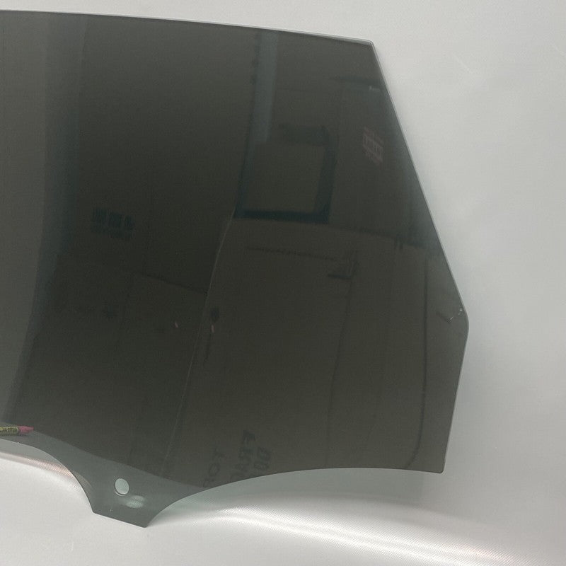 43R-002092 PORSCHE MACAN S DOOR WINDOW GLASS RIGHT REAR 2019 2020 2021 2022 43R-002092