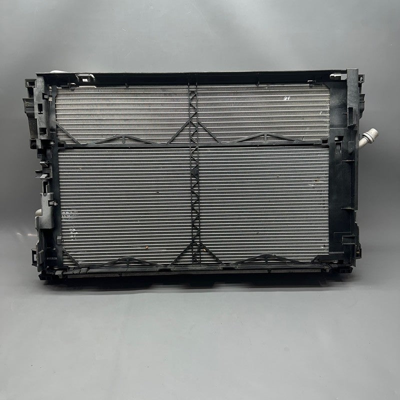 A2045003703 MERCEDES BENZ E350 E550 RADIATOR 2010 2011 2012 2013 2014 2015 OEM A2045003703