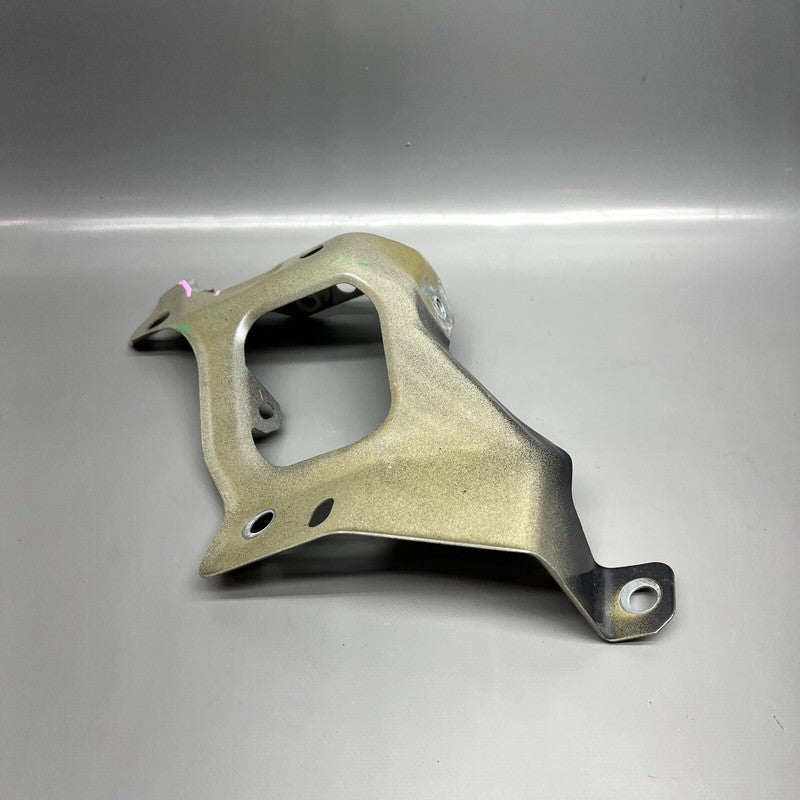 1086016-00-D TESLA MODEL 3 FENDER SUPPORT BRACKET RIGHT 2017 18 19 20 2021 OEM 1086016-00-D