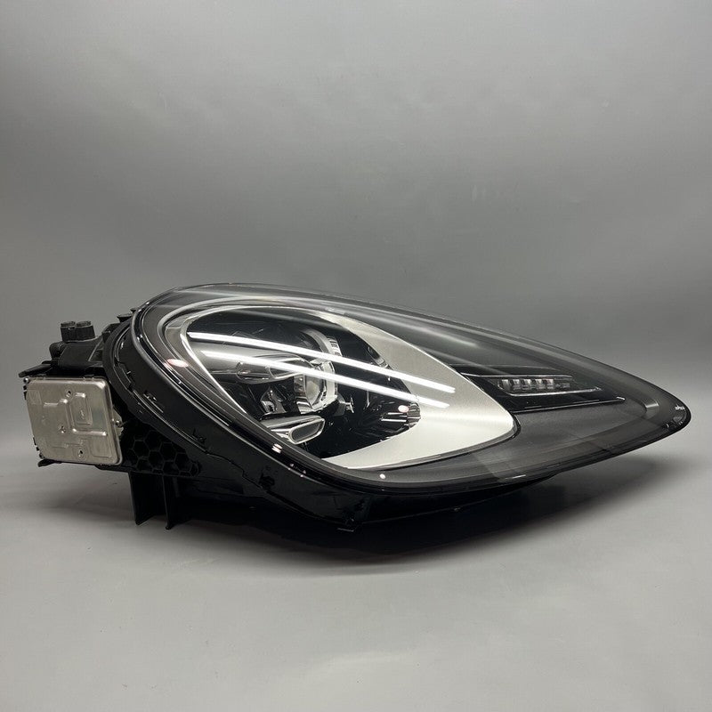 PORSCHE CAYENNE HEADLIGHT RIGHT PASSENGER 2019 20 2021 FULL LED OEM 9Y