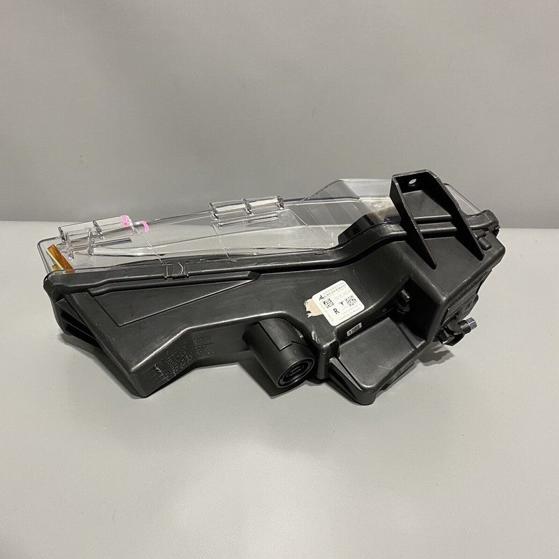 1077392-00-C TESLA MODEL 3 FOG LIGHT RIGHT SIDE LED 1077392-00-C 2017 2018 2019 2020