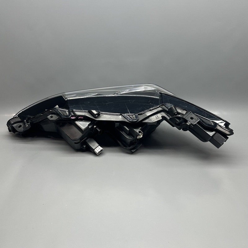 TOYOTA CAMRY HEADLIGHT RIGHT PASSENGER 2018 2019 2020 LED OEM