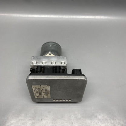 6889210-01 BMW 530 ABS PUMP MODULE 2017 2018 2019 G30 6889210-01