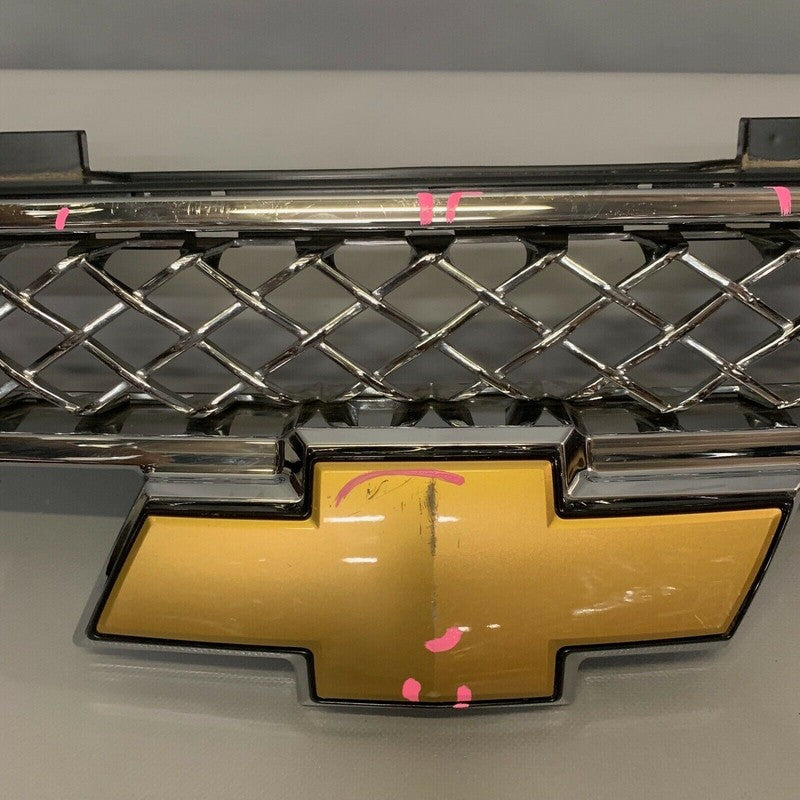 15835087 CHEVROLET SUBURBAN TAHOE AVALANCH GRILLE 2008 2009 2010 2011 2012 2013 2014 OEM
