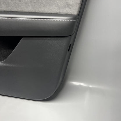 1997295-00-A TESLA MODEL Y DOOR PANEL RIGHT FRONT 2020 2021 2022 2023 OEM 1997295-00-A
