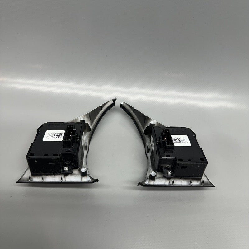 1583976-00-A TESLA MODEL Y STEERING WHEEL BALL SWITCH LEFT RIGHT 2020 2021 2022 2023 OEM