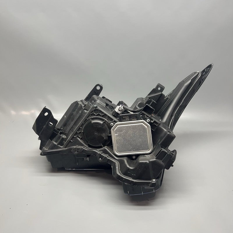 TOYOTA TUNDRA HEADLIGHT RIGHT PASSENGER 2022 2023 2024 FULL LED OEM