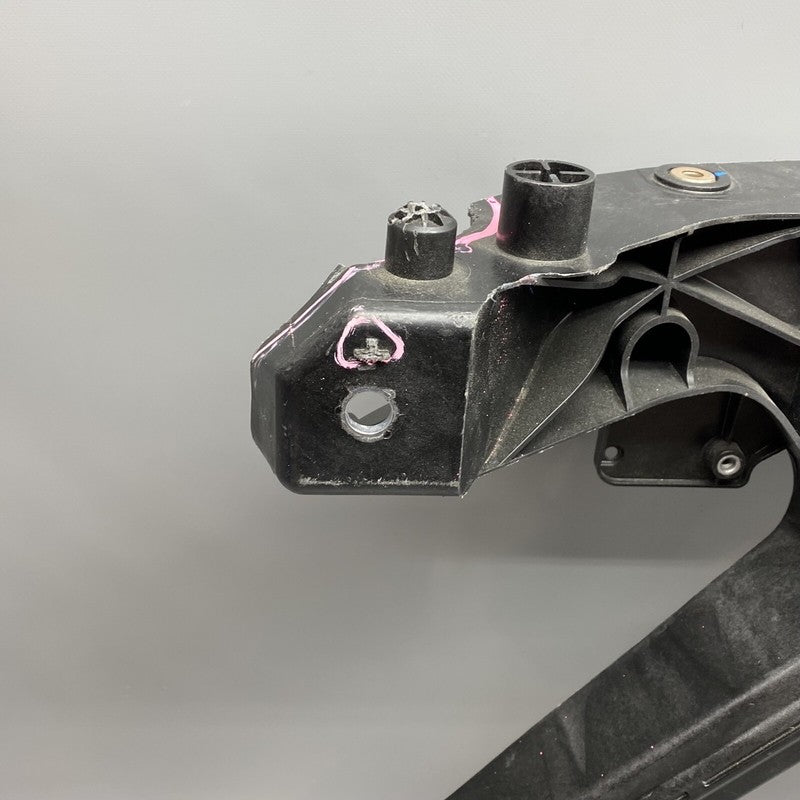 1516277-00-G TESLA MODEL Y RADIATOR SUPPORT 2020 2021 2022 OEM 1516277-00-G