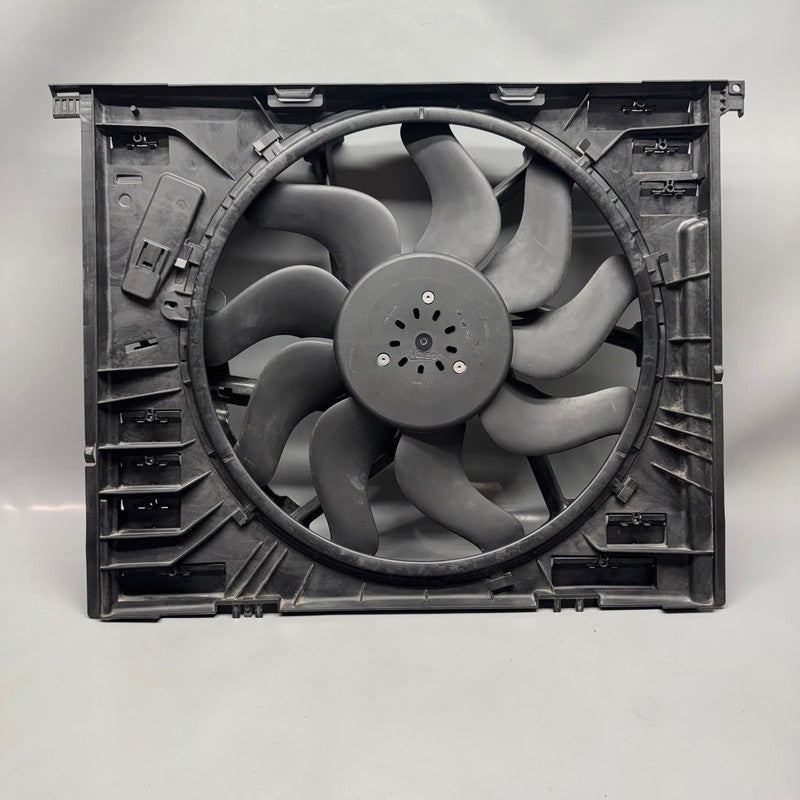 8666817 BMW IX RADIATOR FAN  2020 2021 2022 2023 2024 2025 OEM 8666817