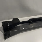 1816597-00- C TESLA CYBERTRUCK ROCKER MOLDING LEFT DRIVER 2024 2025 OEM 1816597-00-C
