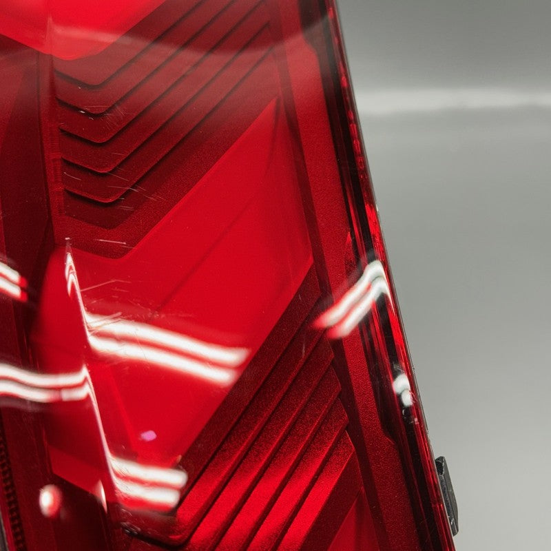 AUDI E-TRON GT TAIL LIGHT LEFT DRIVER 2022 2023 2024 OEM 4J3945091A