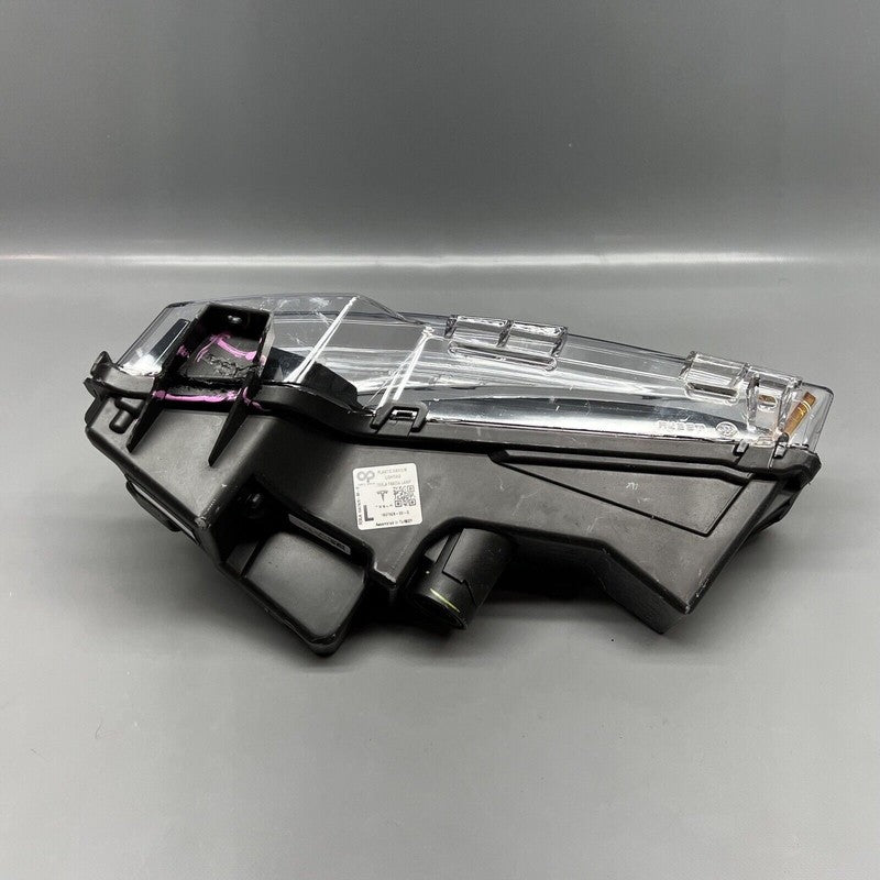 1507928-00-D TESLA MODEL Y FOG LIGHT LEFT DRIVER 2020 2021 2022 2023 2 PIN 1507928-00-D