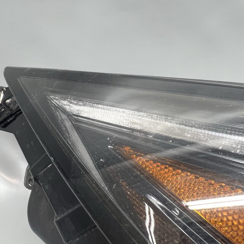 TOYOTA GRAND HIGHLANDER HEADLIGHT RIGHT PASSENGER 2024 2025 LED OEM