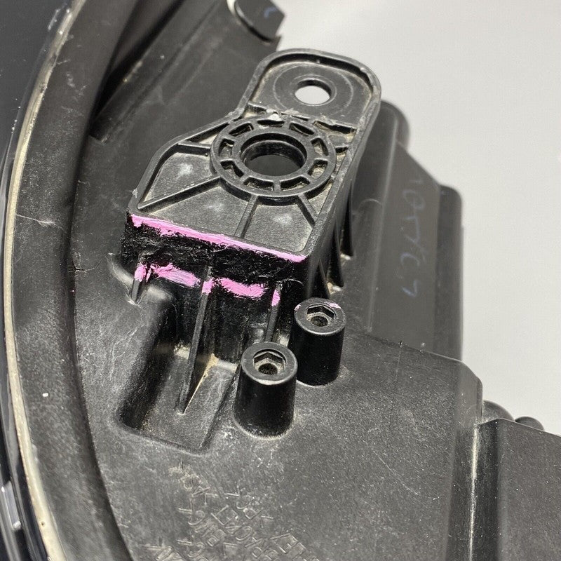 68275944AE JEEP CHEROKEE HEADLIGHT RIGHT PASSENGER LED OEM 2019 2020 2021 68275944AE