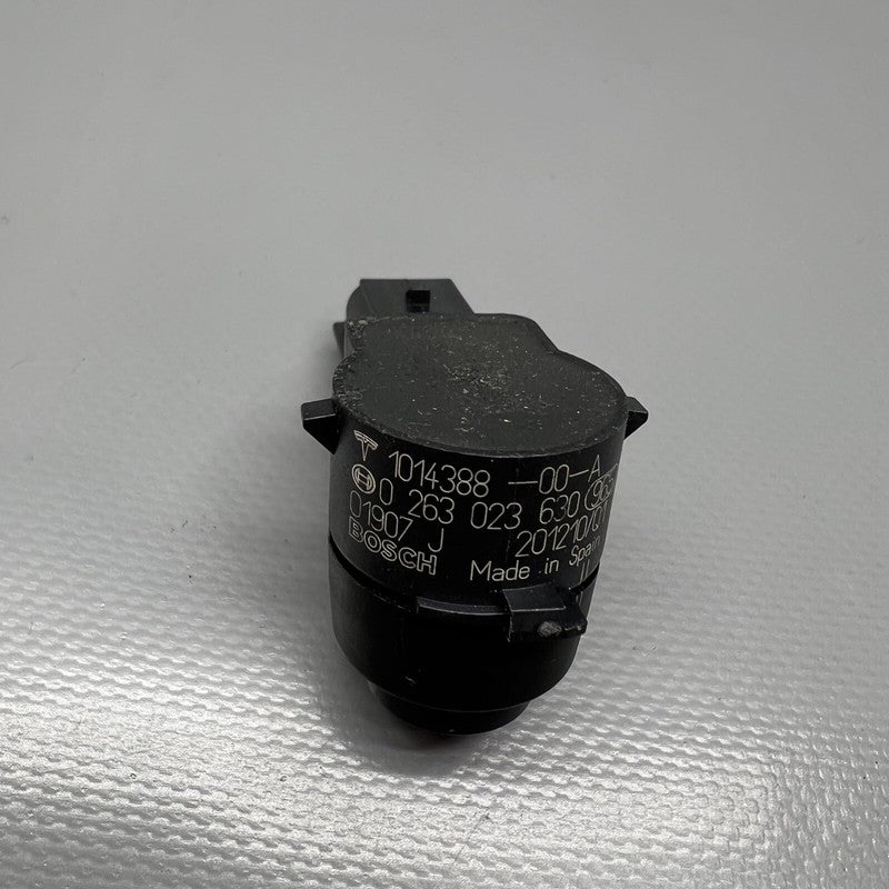 1014388-00-A TESLA MODEL S PARKING SENSOR 2012 2013 2014 2015 OEM 1014388-00-A